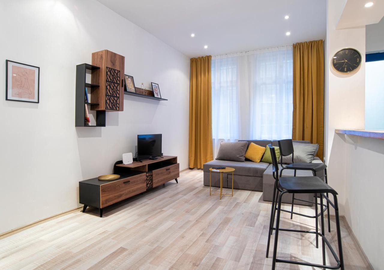 Bilyana'S 1 Bedroom Central Apartment Szófia Kültér fotó